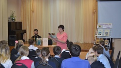 Яковлевские школьники встретились с отцом Владимиром в рамках Дня православной книги