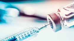 Российская вакцина от COVID-19 поступит в оборот с 1 января 2021 года