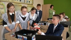 Вячеслав Гладков напомнил многодетным семьям о выплате на приобретение школьной формы