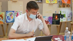 Глава Яковлевского округа Андрей Чесноков провёл личный приём граждан в городе Строителе