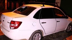 Пьяный яковлевец повредил припаркованный у дома в селе автомобиль
