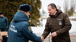 Вячеслав Гладков вручил белгородским пожарным и спасателям ключи от новой техники