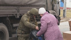 Первая колонна с гуманитарной помощью мирным жителям Украины отправилась из Белгородской области