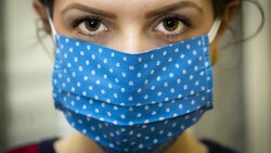 Российский инфекционист Георгий Викулов назвал альтернативу медицинской маске