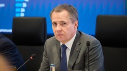 Вячеслав Гладков сообщил о выпуске белгородскими предприятиями 100 тысяч тонн сладостей