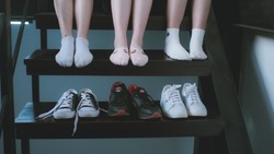 Ортопед Елена Пастернак рассказал россиянам о «вредной» обуви