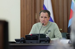 Вячеслав Гладков направил дополнительно Белгороду 500 млн рублей на ремонт дорог в 2022 году