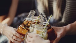 Белгородские власти запретили продажу алкоголя на время проведения школьных последних звонков
