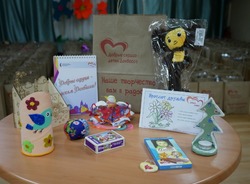 400 творческих посылок от яковлевцев отправились к детям Белокуракинского района ЛНР