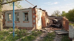 Дрон ВСУ ударил по частному дому в селе Новая Таволжанка 