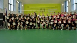 Яковлевские спортсменки стали первыми на открытом первенстве ДЮСШ Корочанского района по волейболу