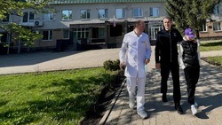 Вячеслав Гладков заехал в яковлевскую ЦРБ к раненому после вчерашнего ЧП в Яковлевском округе жителю