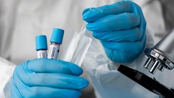 Роспотребнадзор заявил о выявлении в стране двух новых вариантов коронавируса