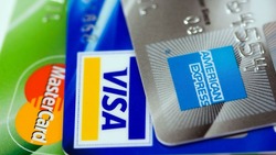 Власти предложили списывать долги нарушителей ПДД с их банковских карт автоматически
