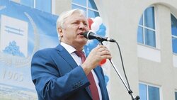 Председатель Совета депутатов Яковлевского круга Иван Бойченко получил награду