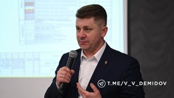Мэр Белгорода встретился с жителями повреждённого дома на Щорса