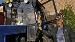 Тракторист МБУ «Благоустройство» Николай Проскурин поделился секретами профессии