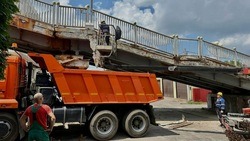 Около 56 млн рублей понадобится на ремонт пешеходного моста со смайлами в Белгороде